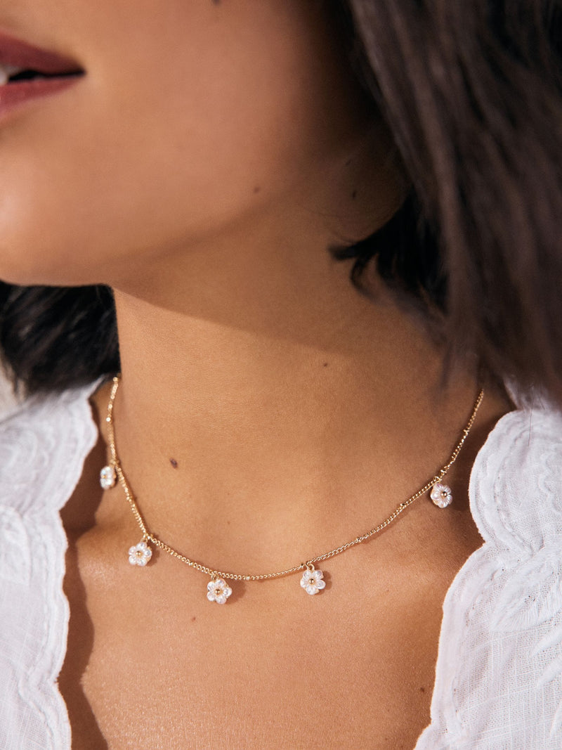 Gold Tone Flower Drop Necklace, UK version pendant accessory