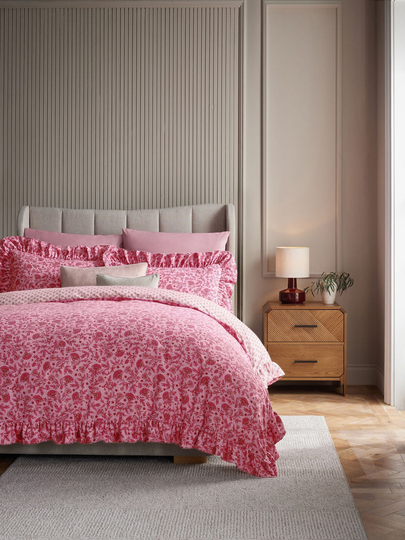 Pink Floral Star duvet cover and pillowcase set, imported from the UK