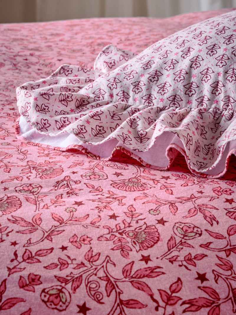 Pink Floral Star duvet cover and pillowcase set, imported from the UK