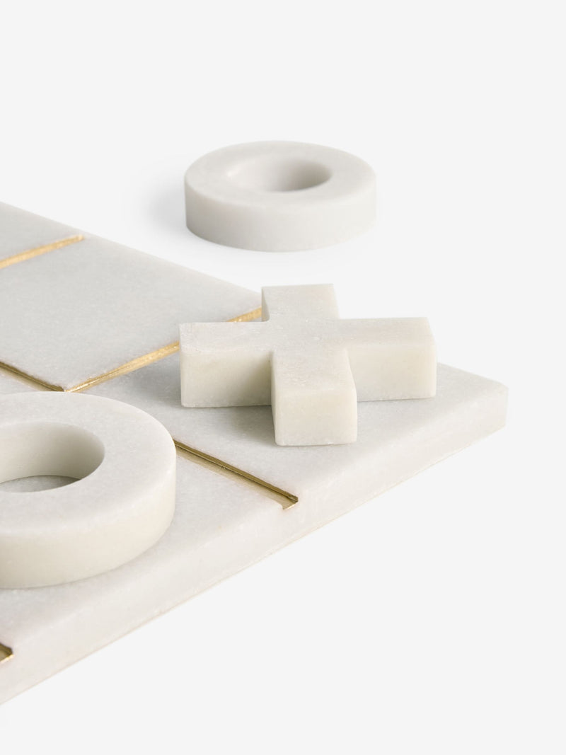 White/Gold Noughts And Crosses Game