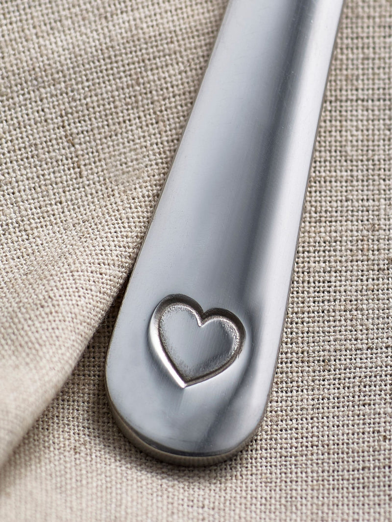 Silver heart stainless steel 24-piece knife set (British brand)