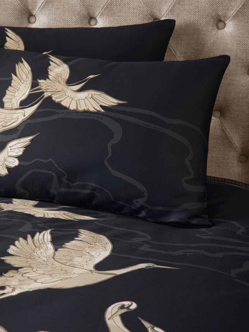 Laurence Llewelyn-Bowen Black Kireina duvet cover set, UK version