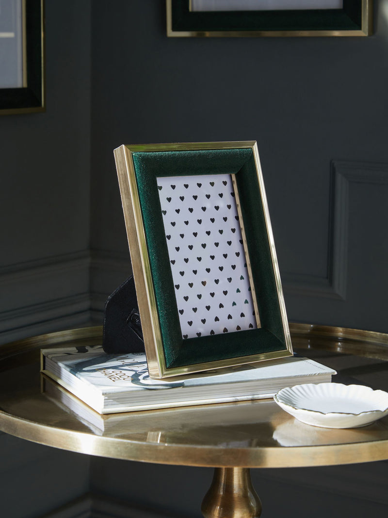 Green Velvet Picture Frame, UK version