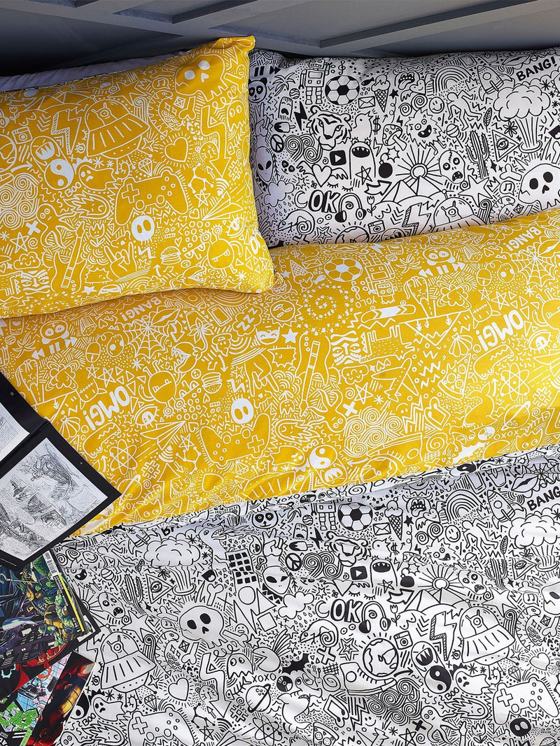 Furn White/Black Doodle reversible duvet cover set - British product