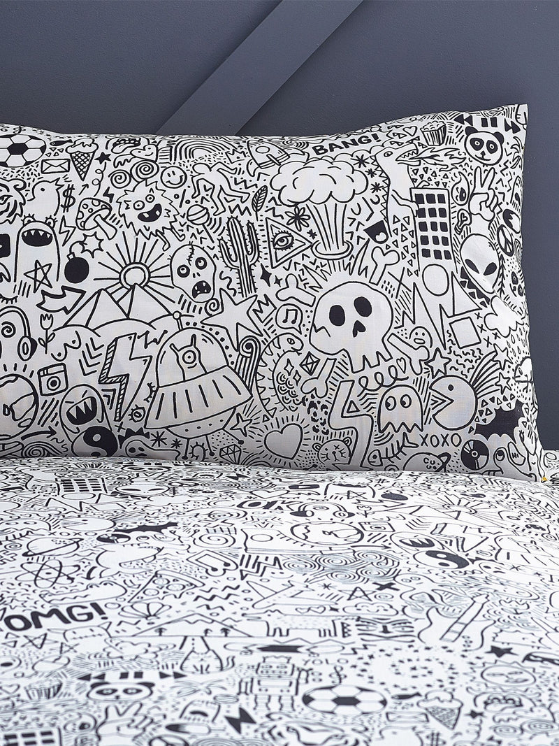 Furn White/Black Doodle reversible duvet cover set - British product
