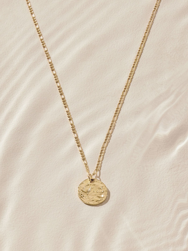 Gold tone waterproof stainless steel hammered disc necklace, UK version