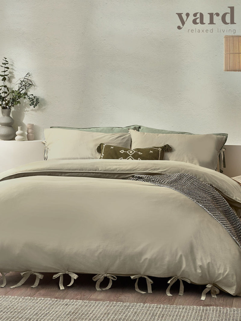 Yard Natural Mallow Bow Tie duvet cover and pillowcase set (British brand)