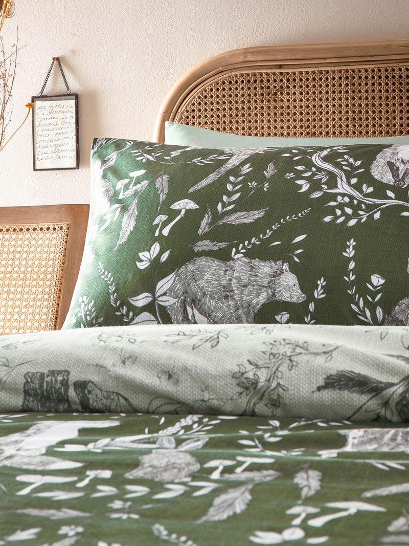 Evergreen Buckthorn reversible woodland duvet cover set - British product
