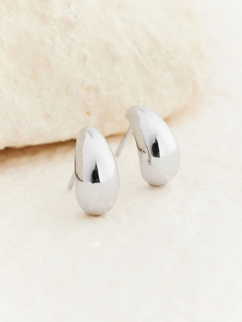 Sterling silver mini teardrop earrings 11mm x 6mm (British brand)