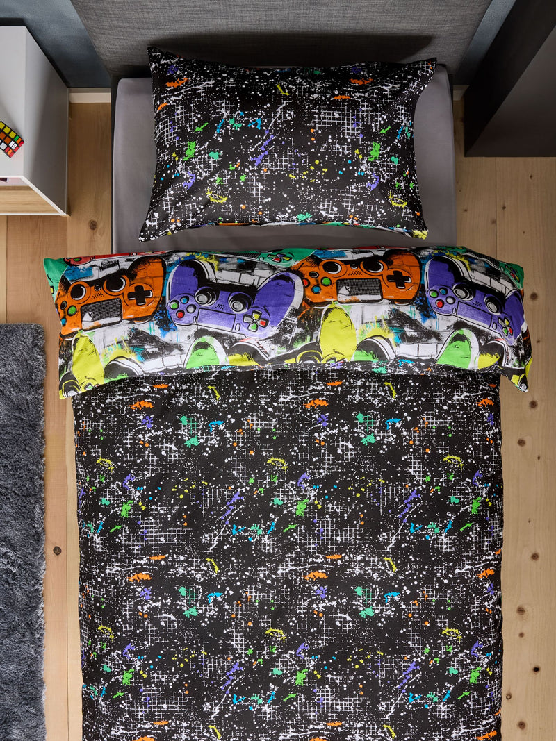 Bright Gamer duvet cover and pillowcase set - British product