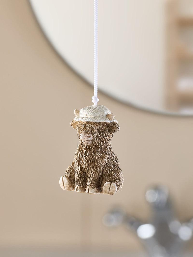 Hamish Highland Cow light pull for bathrooms, imported from the UK