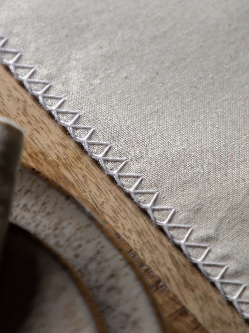 Gallery Home Cream Large Effect Table Runner