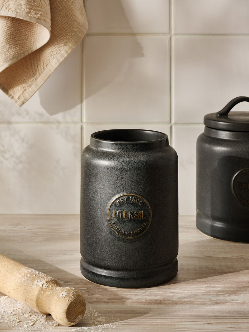 Black ceramic utensil pot with country badge design - British product