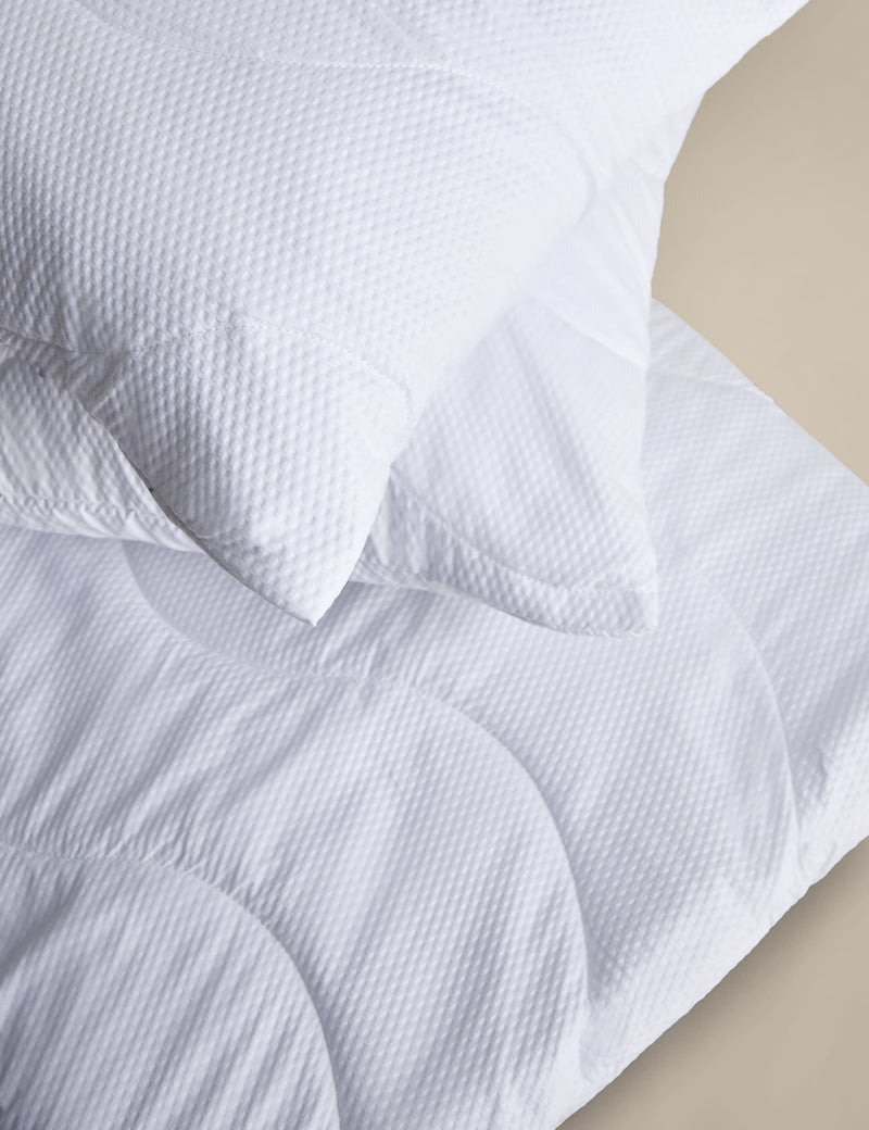Guest Essentials mattress and pillow protector set, UK version