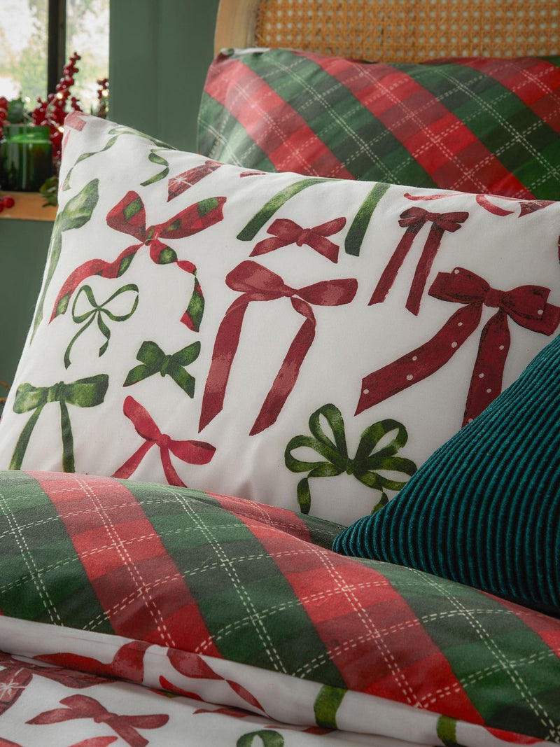 Furn Berry/Pine Nathalie Bows Reversible Duvet Cover and Pillowcase Set