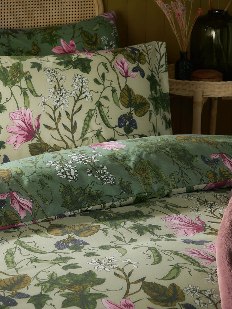 Green Mystic Berry reversible duvet cover and pillowcase set - British product