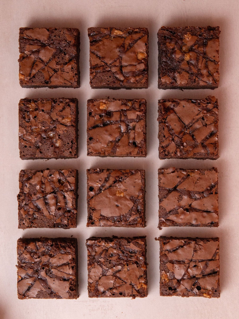 Cutter & Squidge Congratulations Fudge Brownies 12 squares - British product