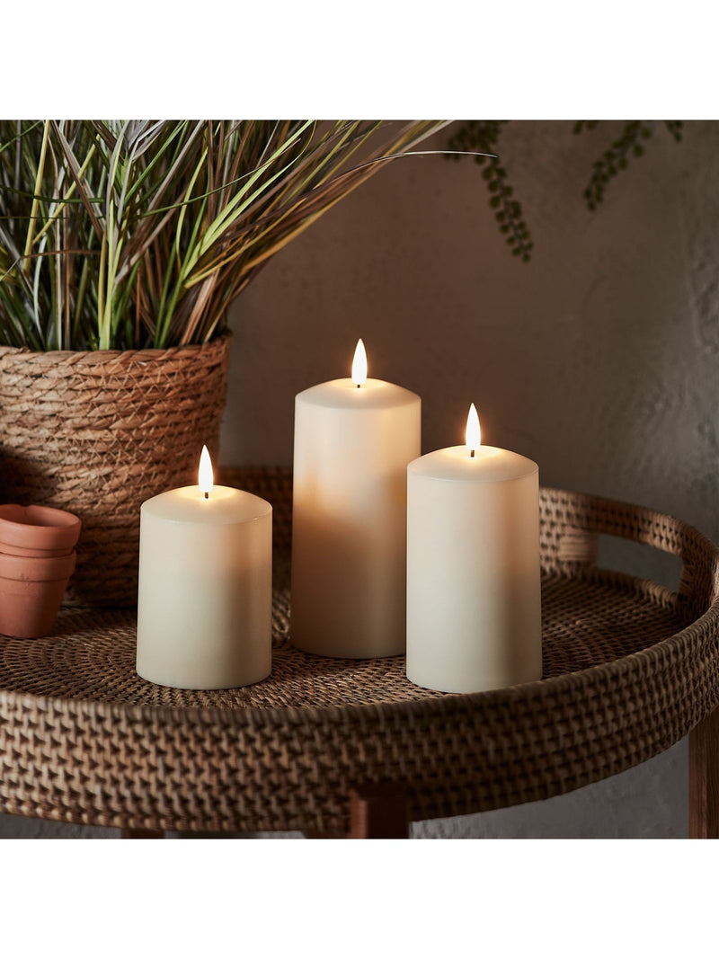 Lights4fun TruGlow outdoor LED candle trio 15cm, UK version