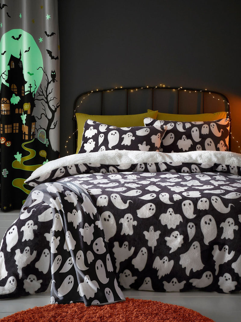 Bedlam Black Spooky Ghosts Duvet Cover Set - British product