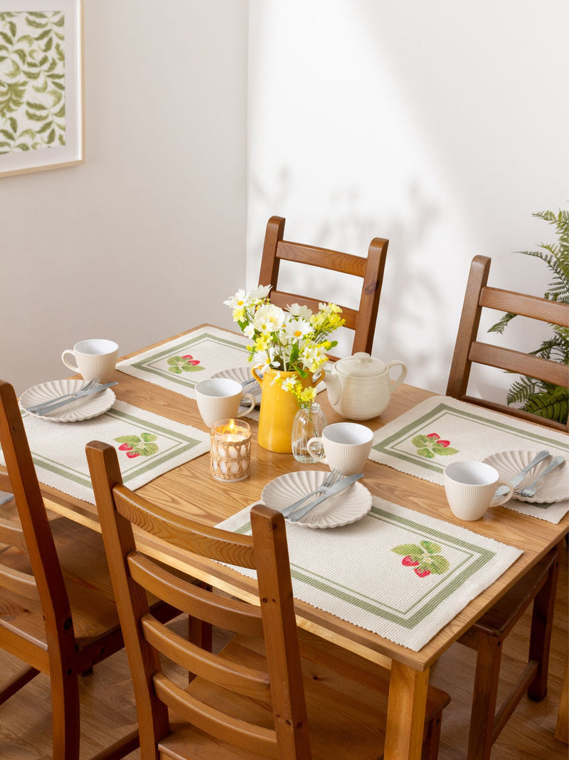 Evans Lichfield Green Strawberry placemats 46x36cm - British product