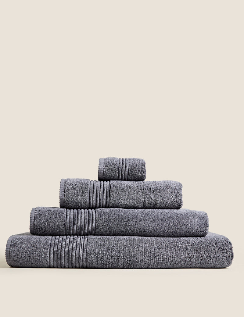 Plush Egyptian cotton towel with 800 GSM, imported from the UK