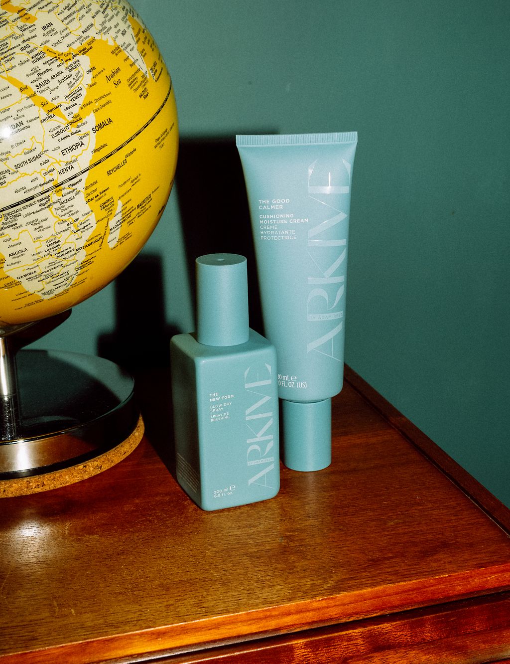 The New Form Blow Dry Spray 200ml GOODS M&S