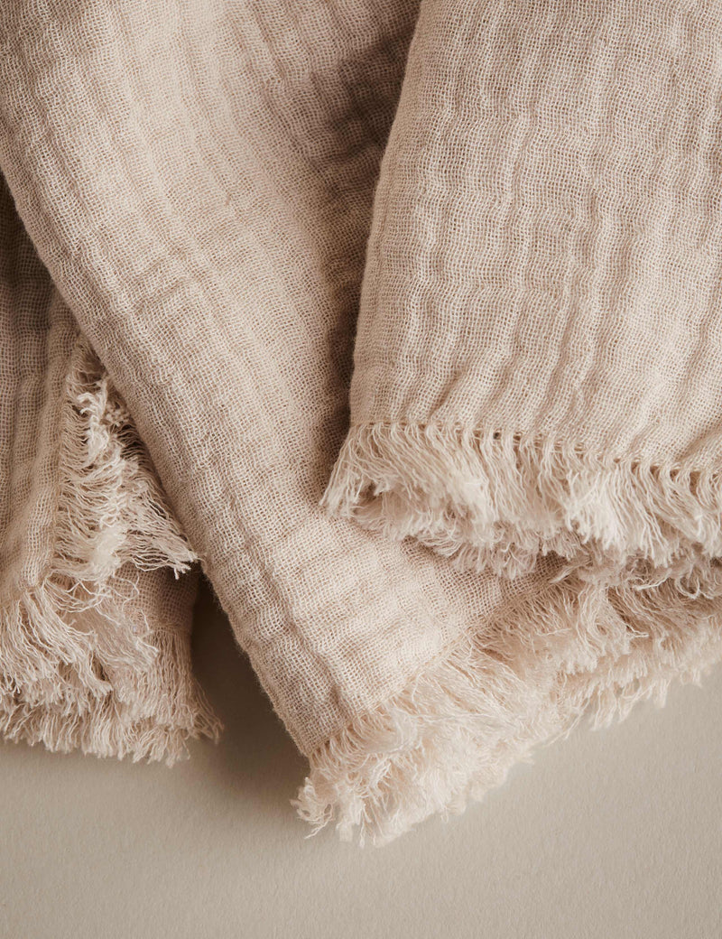 Set of 4 Frayed Edge Muslin Napkins