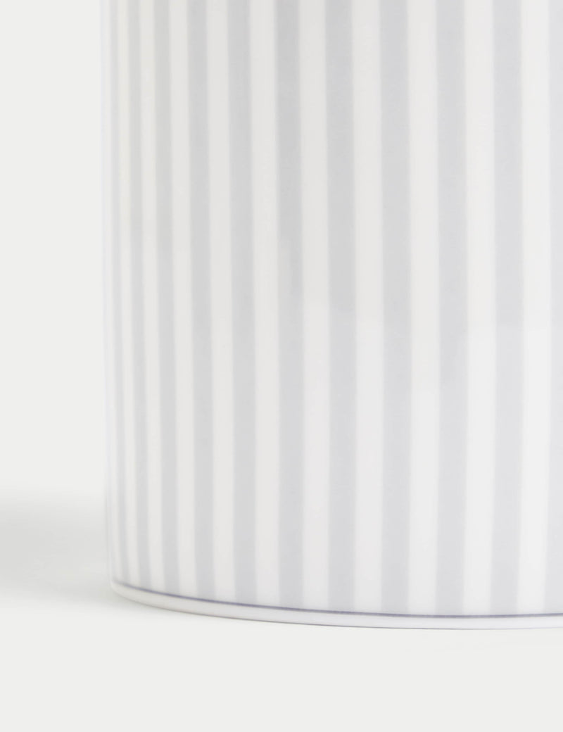 Hampton stripe mugs set of four (British brand)