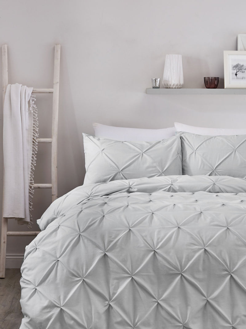 Serene Silver Lara Duvet Cover And Pillowcase Set