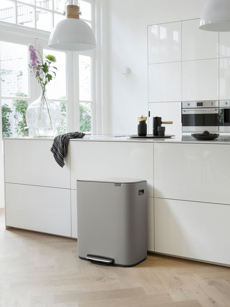 Brabantia Mineral Concrete Grey Bo Pedal Bin 30L