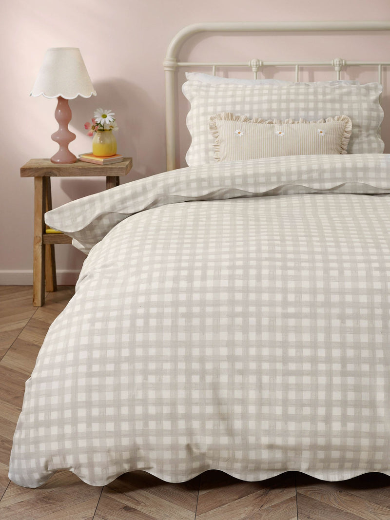 Furn Natural Scalloped Edge Gingham Duvet Set
