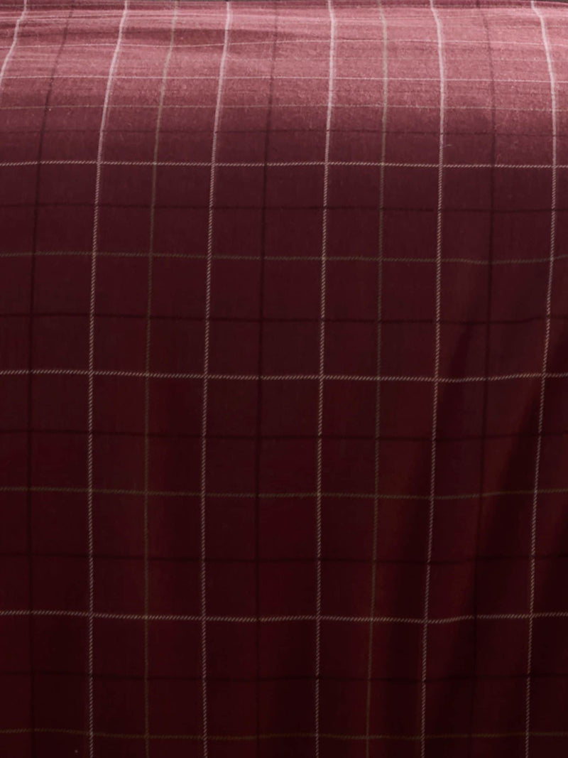 Dreams & Drapes Burgundy Wynn duvet cover set - British product