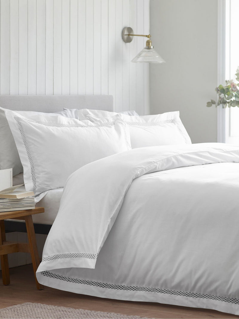 Catherine Lansfield White Classic Lattice Lace Duvet Cover Set - British product