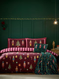Festive Reversible Duvet Cover Set with Nutcracker and Stripe Design