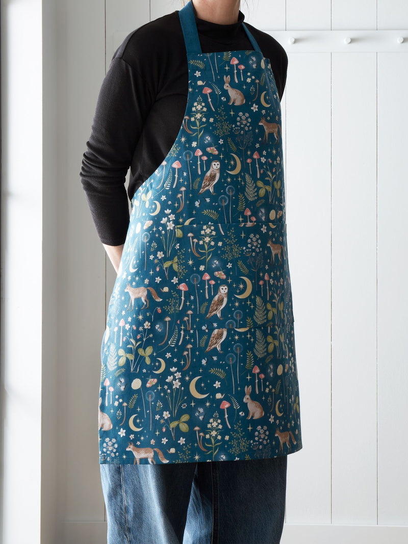 Catherine Lansfield cotton kitchen apron with animals print, one size - British product