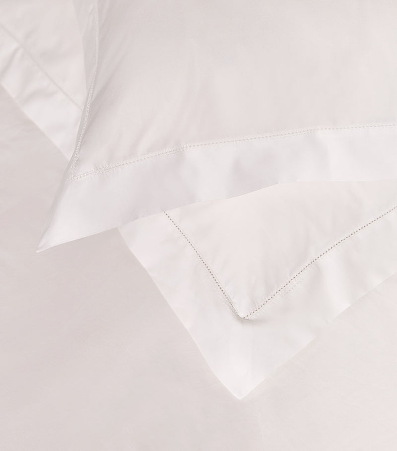 Harrods of London Cadogan Super King Fitted Sheet 180cm x 200cm, UK version