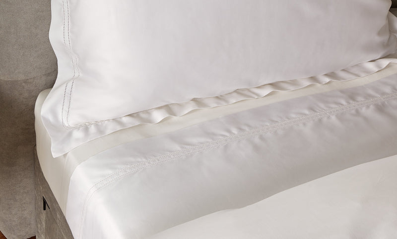 Harrods of London Silk Cotton King Duvet Cover Set (230cm x 220cm)