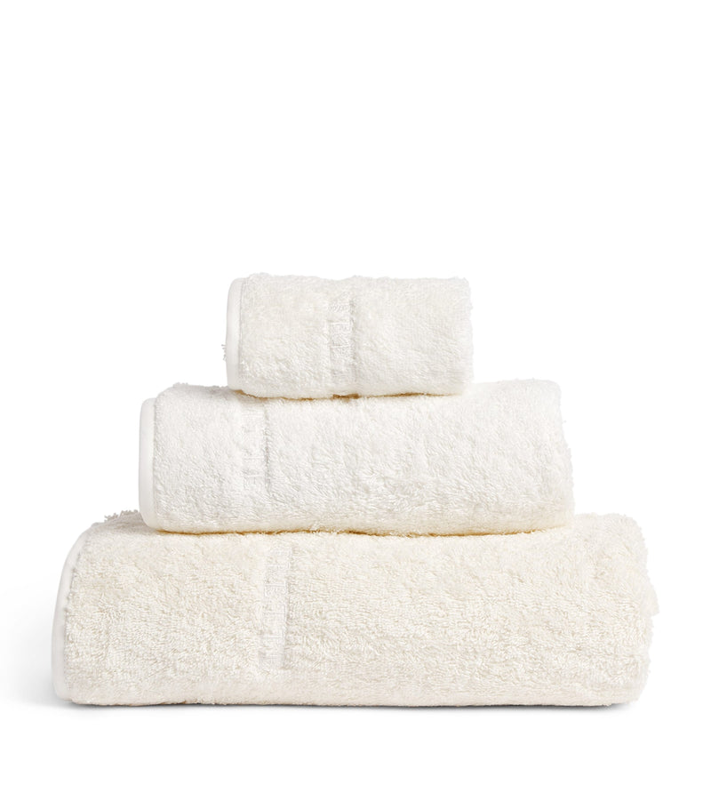 Frette Unito hand towel 60cm by 110cm - British product