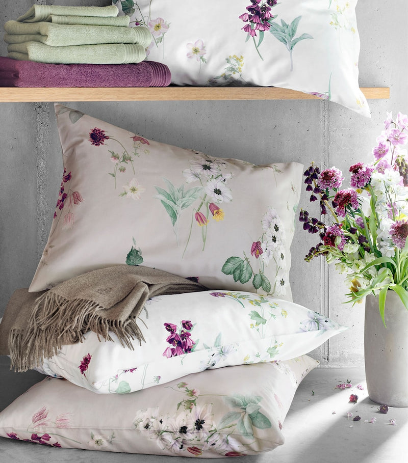 Schlossberg floral print Super King duvet cover 260cm by 220cm (British brand)