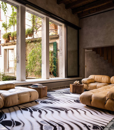 Scallop Pattern Hand-Knotted Wool and Silk Rug 3.05m x 2.44m