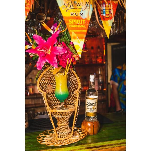 Bounty Coconut Rum Liqueur 70cl - McGrocer