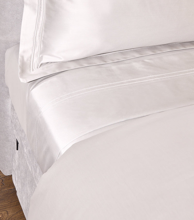 Harrods Richmond Super King Flat Sheet (270cm x 300cm), UK version