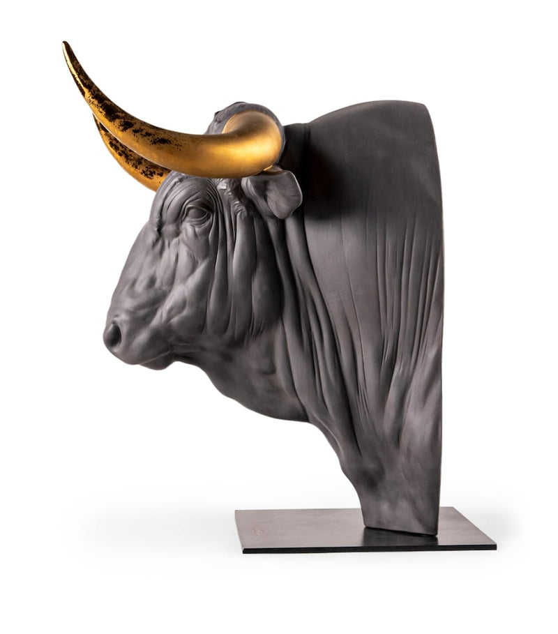 Lladró Taurus Bull Bust ceramic sculpture, UK version