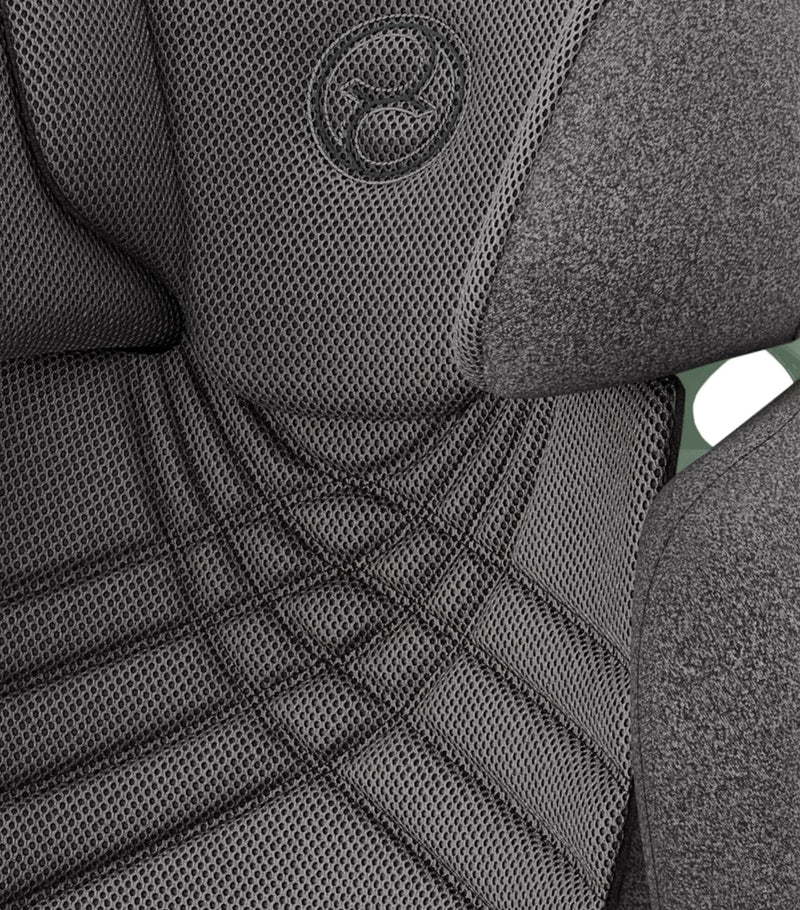 Cybex Solution T i-Fix Plus car seat - British product