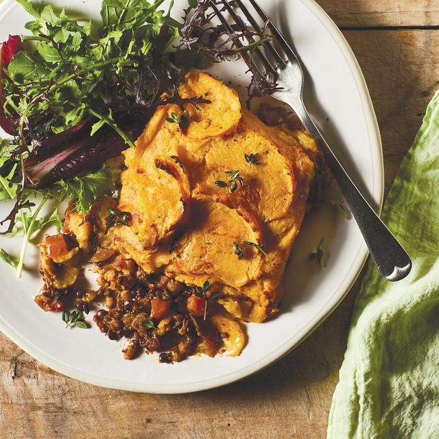 Daylesford Organic Lentil & Mushroom Sweet Potato Pie 680g