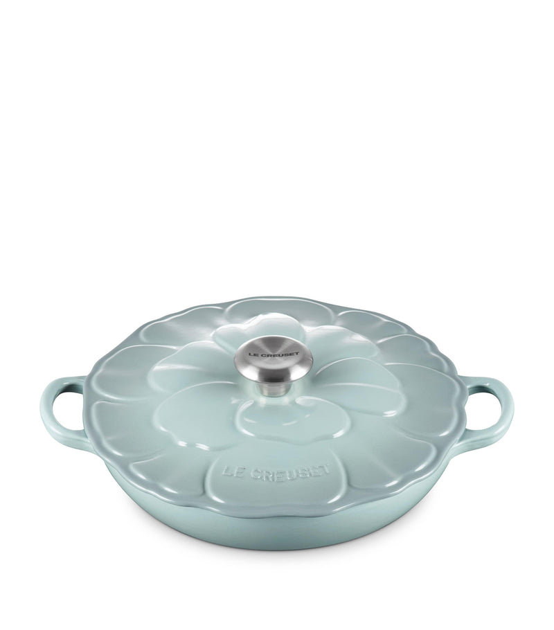 Le Creuset cast iron petal shallow casserole dish 26cm, UK version