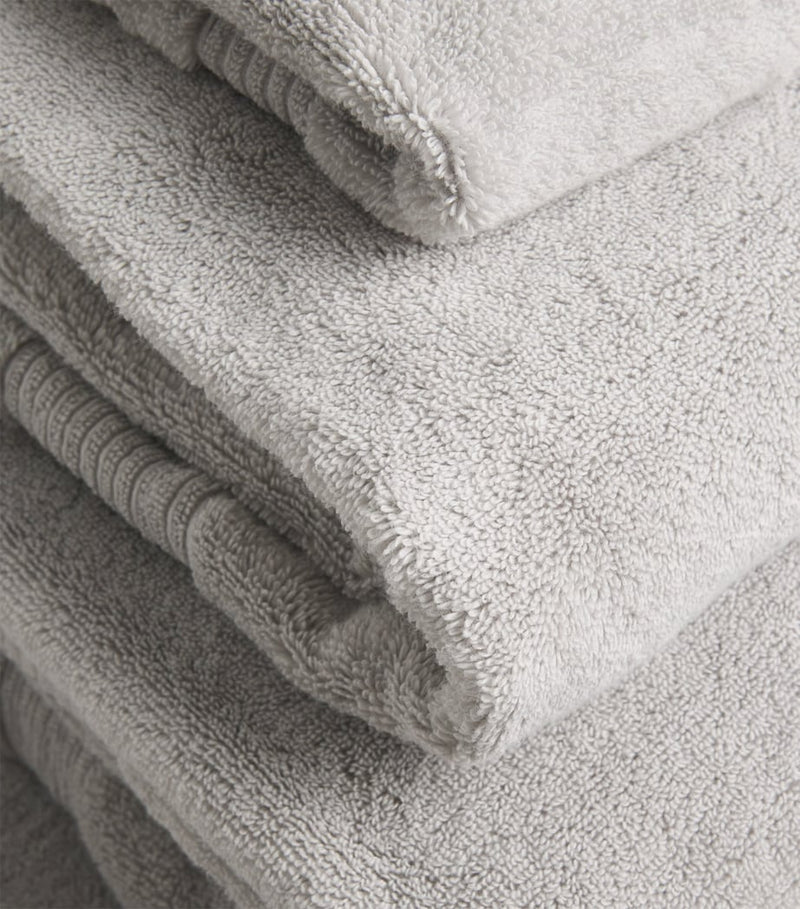 Harrods of London organic cotton bath towel 70cm x 140cm, UK version