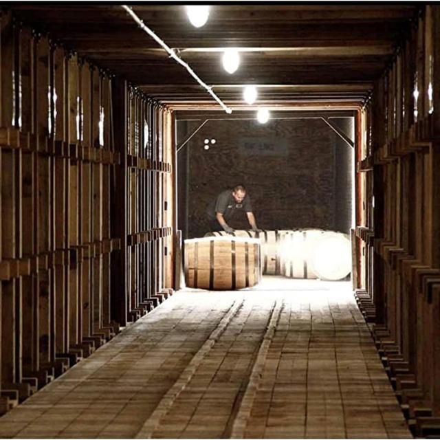 Ezra Brooks 99 Kentucky Straight Bourbon 700ml