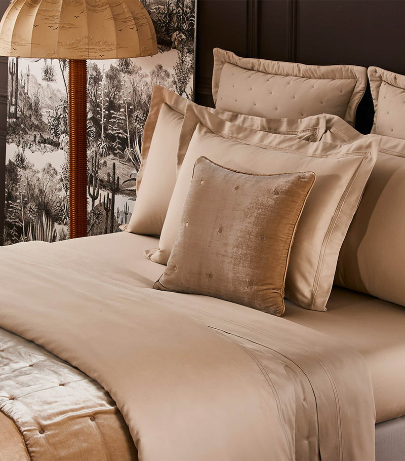 Yves Delorme Triomphe Square Oxford pillowcase 65cm x 65cm (British brand)
