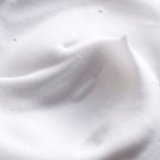 Gillette Classic Shaving Foam Sensitive Skin 200ml